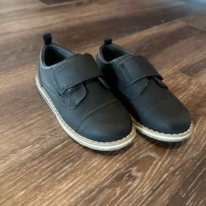 Cat & Jack Adonis Sneaker Dress Shoe Toddler Size 11